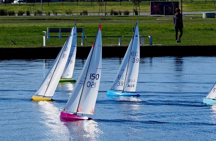 IOM sailing P8301501